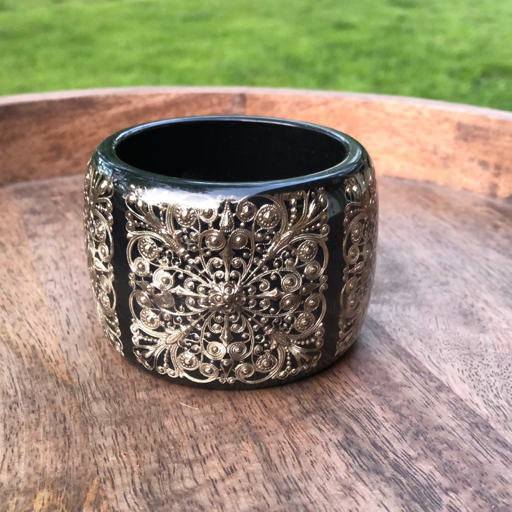 Rare Vintage ETRO Black & Gold Scroll Inlay Wide Bangle Bracelet